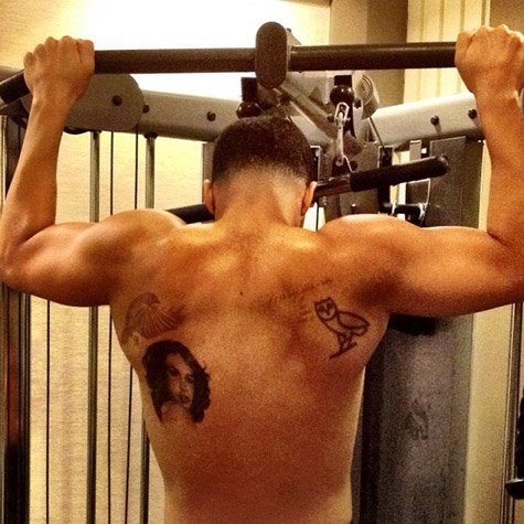 Drake’s Back Aaliyah Portrait Tattoo