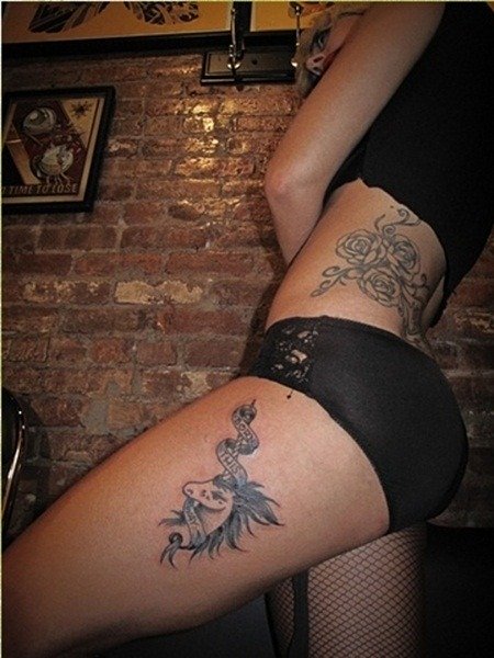 Lady Gaga’s “Born This Way” Unicorn Tattoo on Her Leg