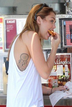 miley cyrus dreamcather tattoo