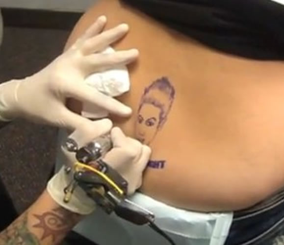 Mom Gets Back Tattoo for Justin Bieber Tickets