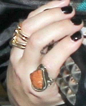 Demi Lovato’s Peace Finger Tattoo