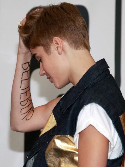 Justin Bieber Scores a New (Fake) Tattoo for His Fans