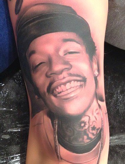 Amber Rose Gets Inked With Hilarious Tattoo of Wiz Khalifa’s Face