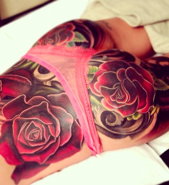 Cheryl Cole Shows the True Size of Her English Roses Tattoo…And It’s HUGE