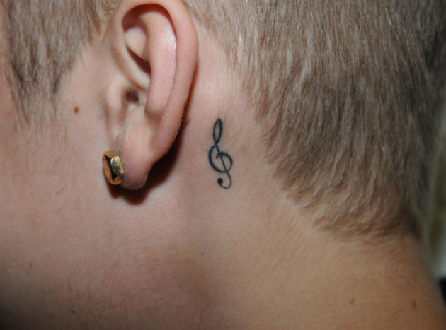 Justin-Bieber-Treble-Clef-Tattoo