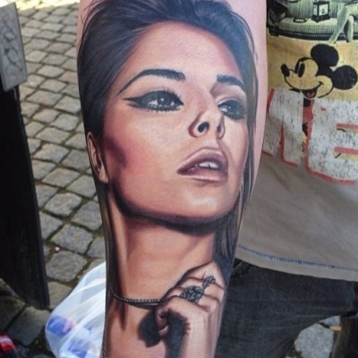 Cheryl Cole “Blown Away” By Fan’s Amazing Portrait Tattoo