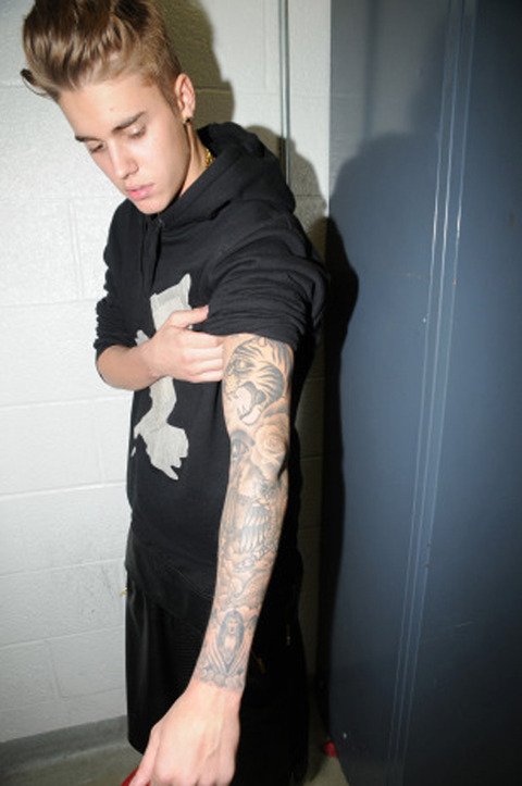 Justin Bieber’s Jailhouse Tattoo Pics Released, Will His Next Tat Be a Prison-style Teardrop?