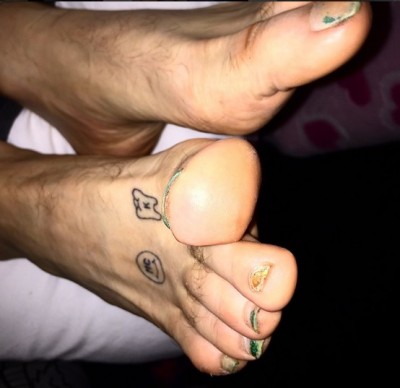 wayne coyne foot tattoos
