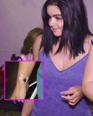 Ariel Winter Gets a New Spade Tattoo on Her Wrist for Her Grandmother