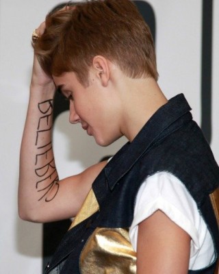 Justin Bieber Scores a New (Fake) Tattoo for His Fans