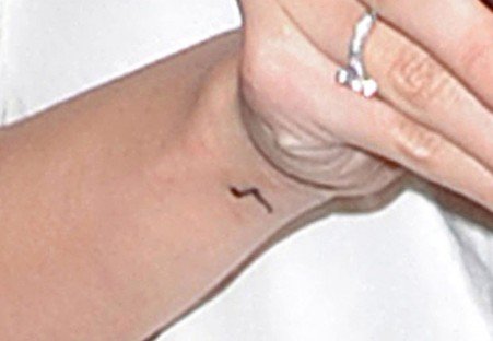 Selena Gomez’s Music Tattoo on Her Wrist