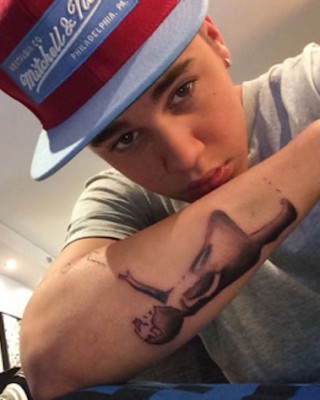 Justin Bieber Pays Homage to Street Artist With New Banksy “Balloon Girl” Tattoo