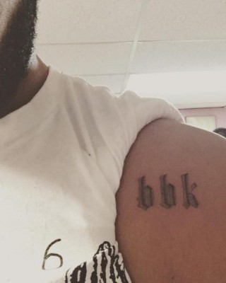 Check Out Drake’s New “BBK” Tattoo Tribute to UK Rapper Skepta!