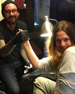 Check Out Drew Barrymore’s Cute New Tattoo Tribute to Daughters Olive and Frankie