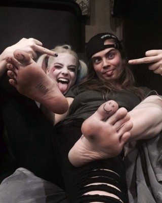 Margot Robbie Gave Cara Delevingne Emoji Tattoos on Her Toes!!